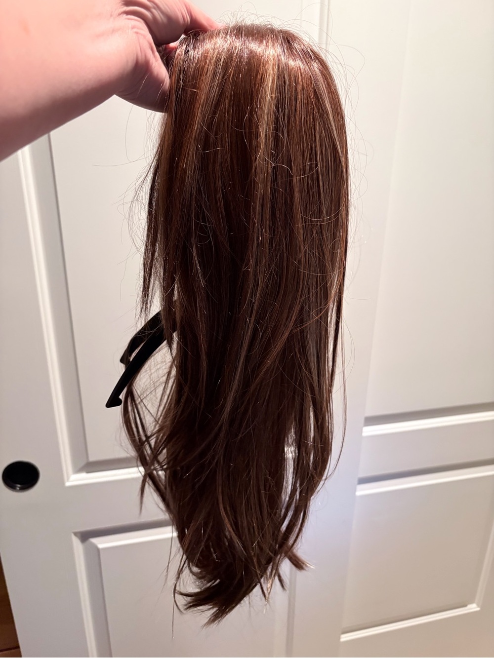 22” Women's Wig in Hazelnut Brown color blend. *Free Shipping* - Picture 8 of 15